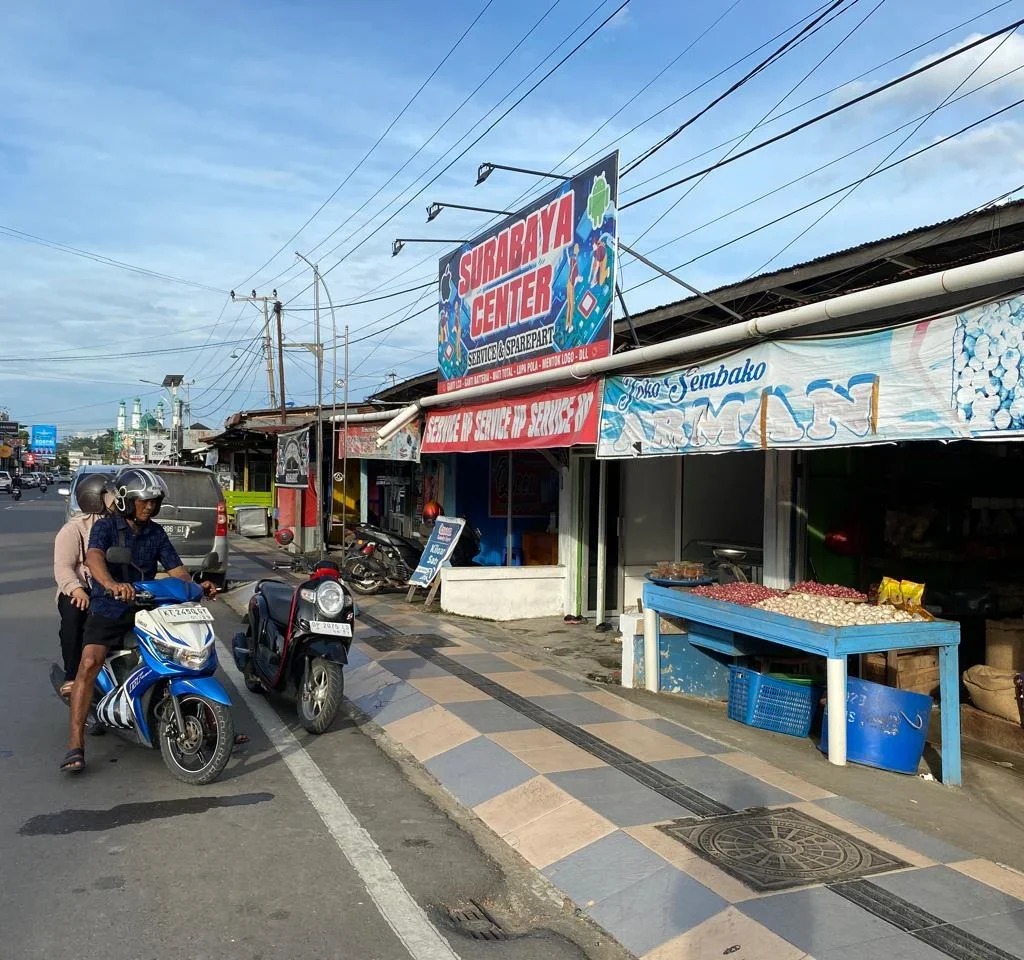 Deretan kios 4x6 di Jalan AKB Sanipah I, Tanjung Redeb. (Sulaiman/BT)