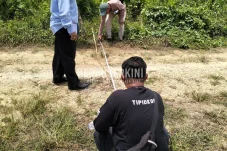 Berkas Perkara Dugaan Korupsi Jalan Usaha Tani di Teluk Sumbang Mentok di Meja Penyidik, Nasib 3 Tersangka Tak Jelas