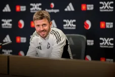 Michael Carrick Jadi Incaran Tiga Klub Liga Inggris, Manchester United Siap Lepas?