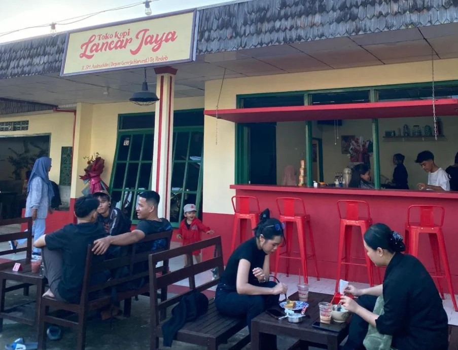 Coffee shop Toko Kopi Lancar Jaya di Tanjung Redeb, Berau (Diva/BT)