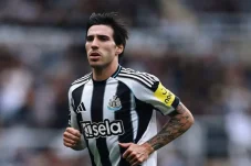 Casemiro Cabut, Manchester United Incar Sandro Tonali dari Newcastle