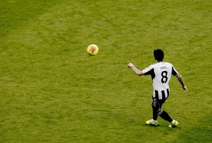 Man City Siap Saingi MU demi Datangkan Sandro Tonali dari Newcastle