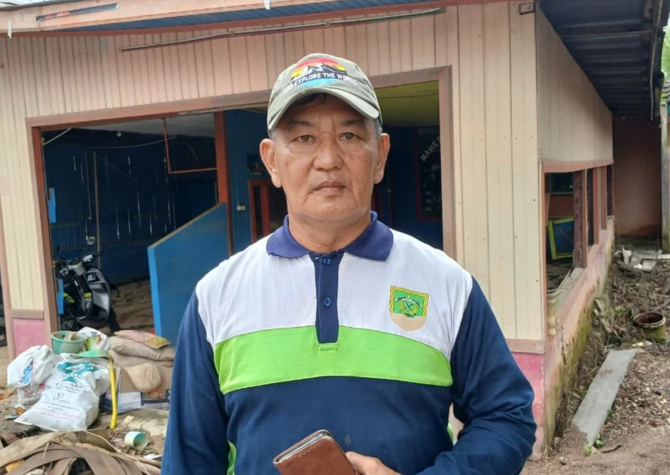 Pengawas Penyapu Jalan, DLHK Berau, Andi Achmad Afandi (Adrikni/BT)