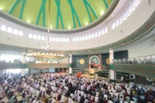 Bulan Puasa Mulai Kamis Lusa, Ingat Lagi Bacaan Niat Berpuasa Ramadan dan Salat Tarawih