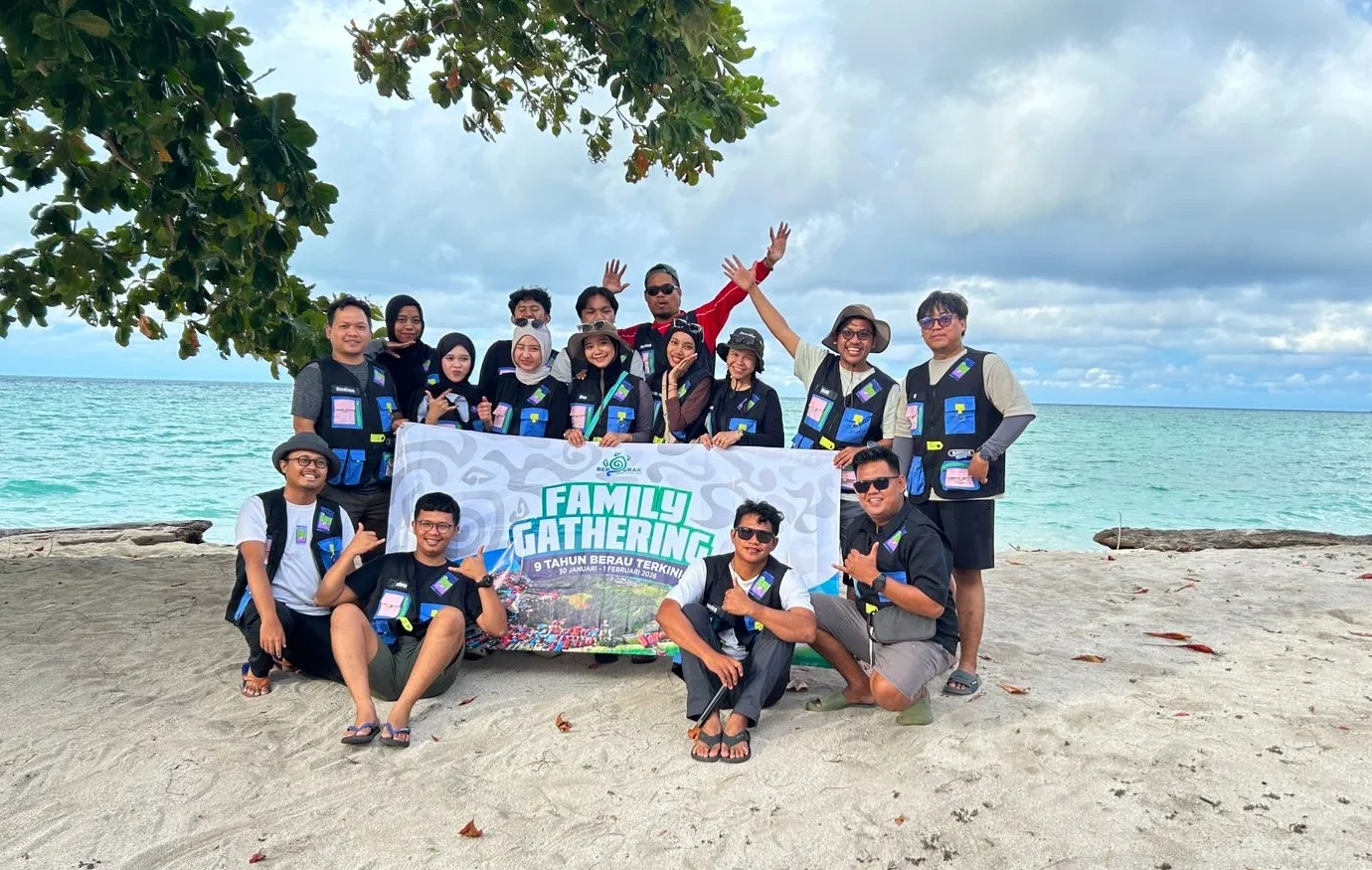 Family Gathering 9 Tahun Berau Terkini, Merajut Kebersamaan Tanpa Sekat di Pulau Derawan