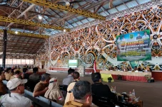 Sri Juniarsih Kembali Ajak Sektor Swasta Ikut Bangun Kampung di Segah