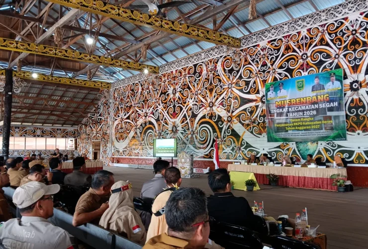 Sri Juniarsih Kembali Ajak Sektor Swasta Ikut Bangun Kampung di Segah