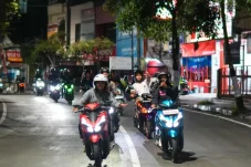Astra Motor Kaltim 1 Gelar Night Ride Community Vario 125, Perkuat Solidaritas dan Gaya Berkendara Aman