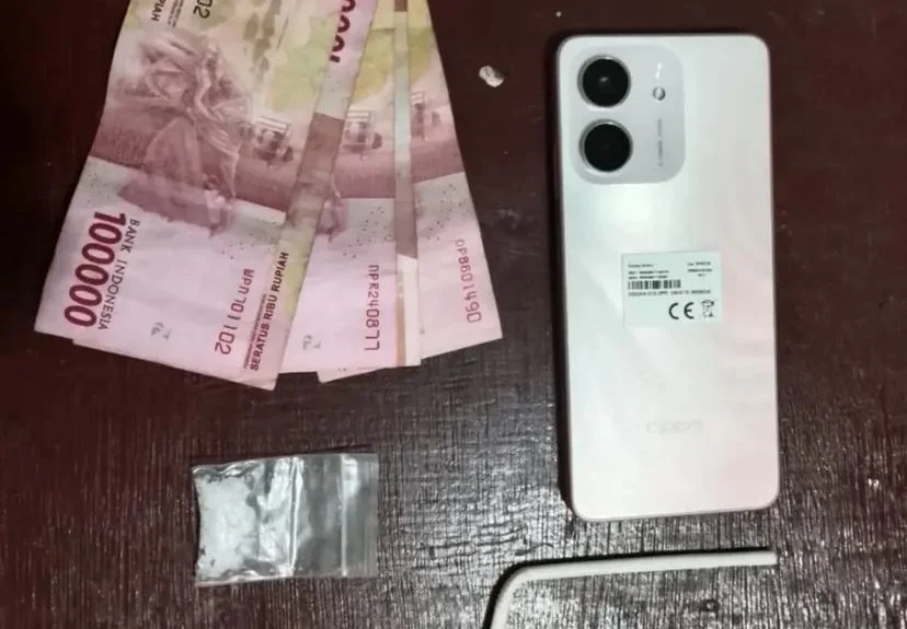 Barang bukti yang diamankan Reskrim Polsek Muara Muntai. (instagram/@polreskukar)