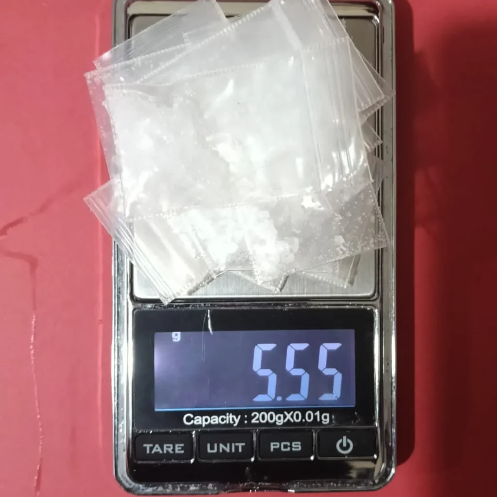 Barang bukti yang diamankan tim Satreskoba Polres Bontang di kediaman S. (Istimewa)