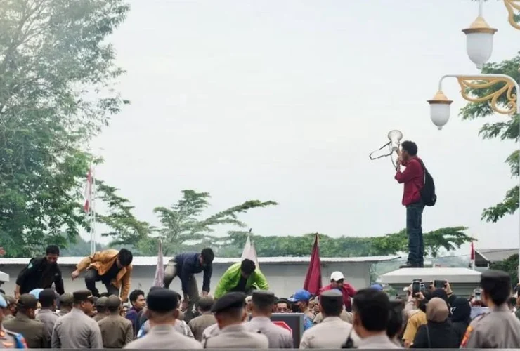 Kaltim Darurat! Rencana Demonstrasi 21 April di Kantor Gubernur dan DPRD Menguat