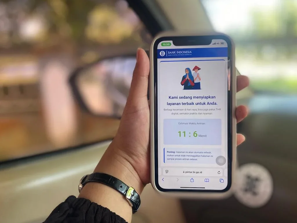 Penukaran uang secara daring.