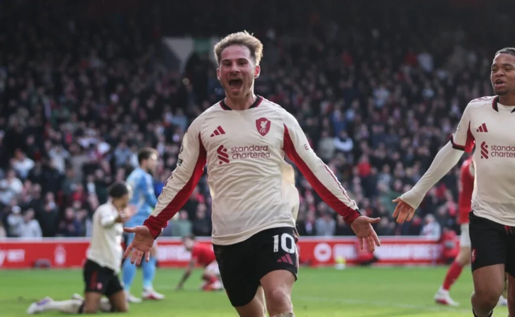 Selebrasi gol Alexis Mac Allister dan Rio Ngumoha (X/@NgumohaRio)