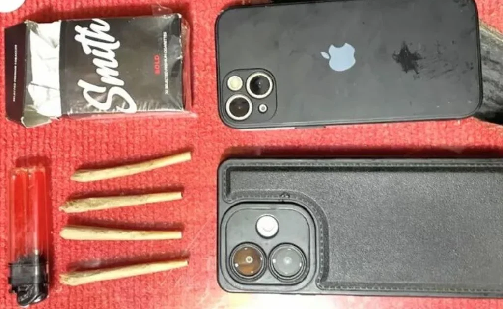 Barang bukti milik AA dan AJ yang diamankan di Polsek Loa Kulu. 