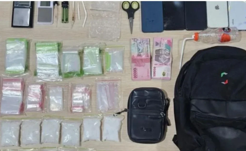 Barang bukti milik para tersangka yang diamankan di Mapolres Kukar. (instagram/@polreskukar)