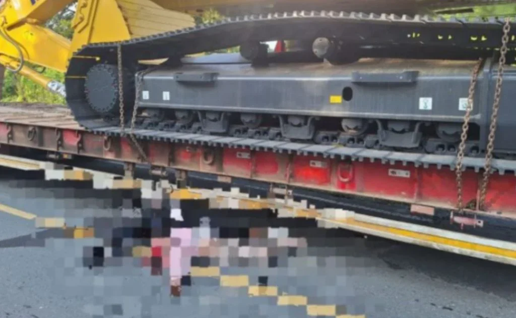 Korban lakalantas di Jalan Poros Samarinda-Bontang. (Facebook/Info Muara Badak)