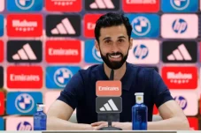Jawab Situasi Krisis Real Madrid, Arbeloa Dapat Kontrak Permanen Perez?