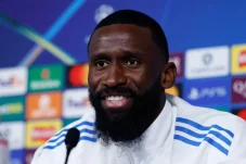 Rudiger Ogah Bahas Kontrak Real Madrid, Ini Alasannya