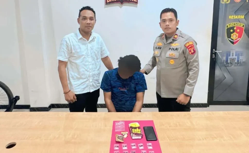 Tersangka dan barang bukti diamankan di Mapolsek Sangatta Utara. (tribratanewspoldakaltim)