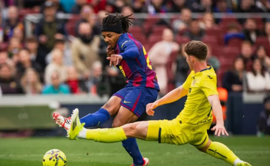 Bek sayap Barcelona, Joules Kounde. (fcbarcelona.com)