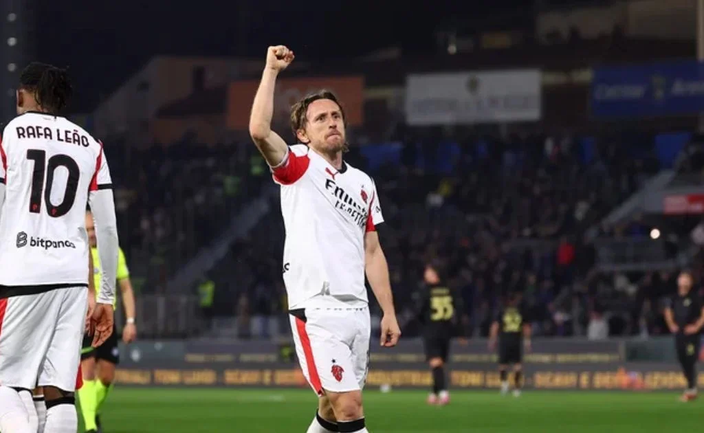 Penampilan Luca Modrid di AC Milan. (acmilan.com)