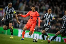 Newcastle Tahan Imbang Barcelona 1-1 di Champions League, Hansi Flick: Kami Tertekan!