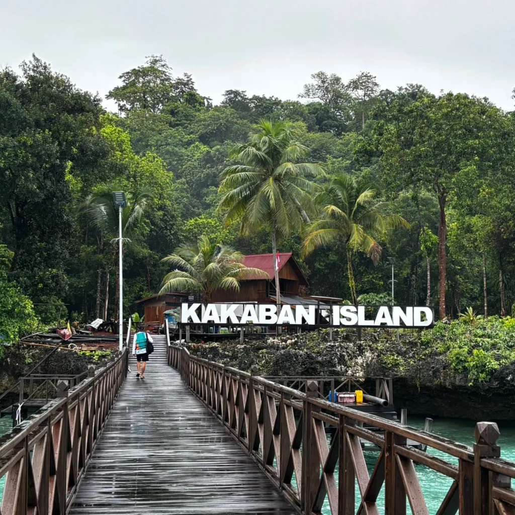 Pulau Kakaban sebagai salah satu destinasi wisata unggulan Kabupaten Berau.