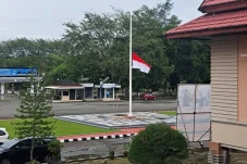 Pemkab Berau Kibarkan Bendera Setengah Tiang, Penghormatan Wafatnya Wapres Try Sutrisno