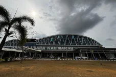 Waspada Kabut Pagi dan Penumpukan Penumpang, Bandara Kalimarau Berau Perketat Pengamanan Jelang Mudik 2026