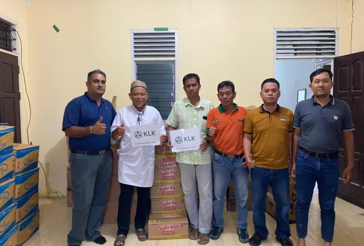 Tebar Kebaikan di Bulan Suci, KLK Berau Region Salurkan 1.085 Paket Sembako untuk Warga Lingkar Perusahaan