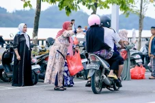 Wujud Syukur Pedagang Kuliner Tepian Segah Berau, Berbagi Takjil Gratis hingga Buka Puasa Penuh Kekeluargaan