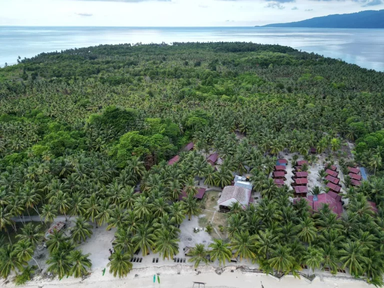 Salah satu resort yang ada di Pulau Kaniungan, Kecamatan Bidukbiduk, Berau.