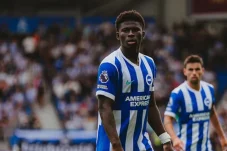 Manchester United Selangkah Lagi Datangkan Carlos Baleba dari Brighton