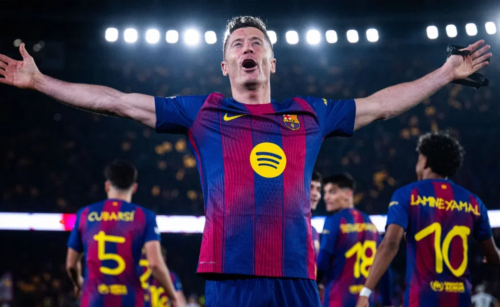 Selebrasi Robert Lewandowski di laga Barcelona vs Newcastle United (X/@FCBarcelona)