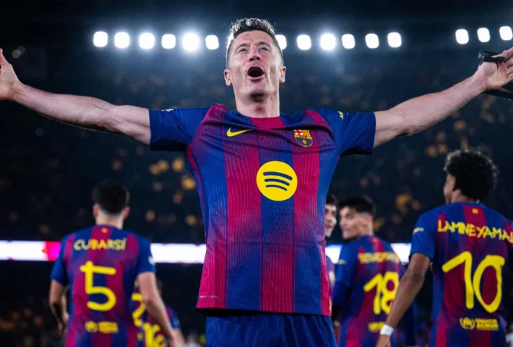 Kontrak Diperpanjang Tapi Gaji Dipotong, Ini Nasib Lewandowski di Barcelona Musim Depan