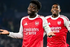 Arsenal Tatap Trofi Liga Inggris Usai Man City Terpeleset Lawan Nottingham