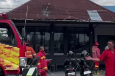 Gerak Cepat Damkar Berau, Api di Kafe Tanjung Redeb Berhasil Padam