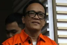Koruptor Lain Iri dengan Gus Yaqut, Kini Eks Wamenaker Noel Minta KPK Dijadikan Tahanan Rumah