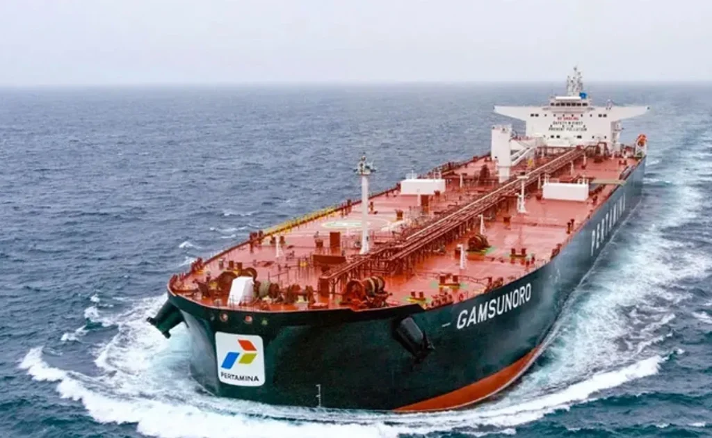 Kapal Tanker milik Pertamina (pertamina-pis.com)