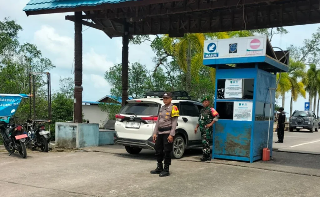 Personel Polres Berau melakukan pengaman di destinasi wisata (Ist)