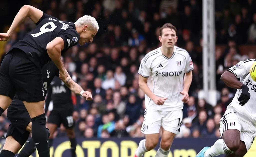 Laga Fulham vs Tottenham Hotspur (tottenhamhotspur.com)