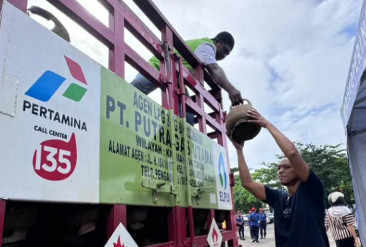 Harga Bright Gas Melonjak, Bahlil Tegaskan Harga Gas Melon Tidak Naik