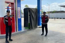 Warga Tak Perlu Panik, Polsek Tanjung Redeb Pastikan Distribusi BBM Lancar dan Kondusif
