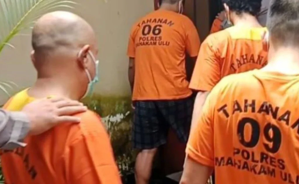 Tersangka E yang diamankan di Mapolres Mahulu. (nomorsatukaltim)