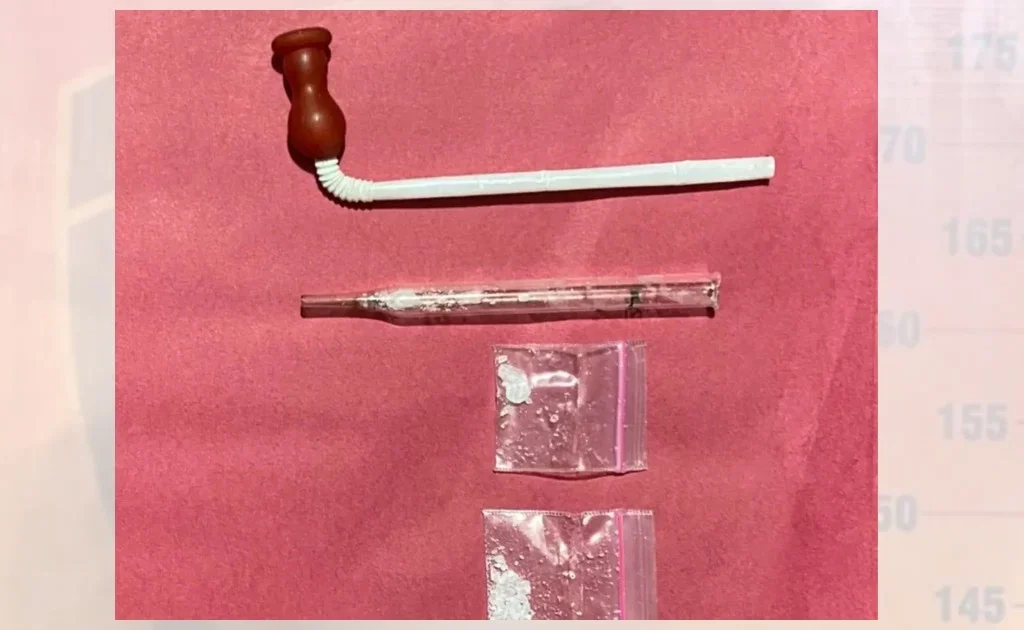 Barang bukti sabu-sabu milik tersangka yang diamankan di Mapolsek Loa Kulu. (instagram/@polreskukar)