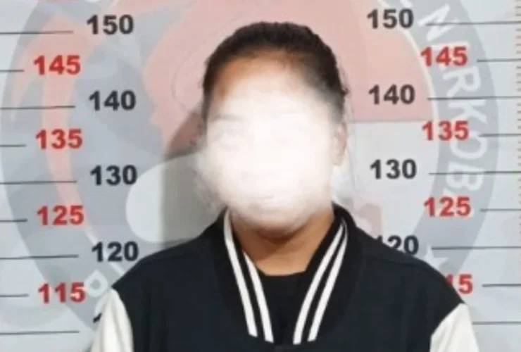 Perempuan Muda Asal Bontang Kaltim Ini Nekat Dagang Sabu, Buang Barbuk Buat Kelabui Polisi