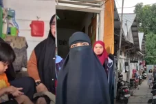 Paksa Pakai Sepatu Kekecilan, Murid Miskin di Samarinda Kaltim Menginggal Dunia