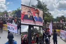 Demo 21 April Samarinda, Massa Kepung Kantor DPRD Kaltim di Karang Paci