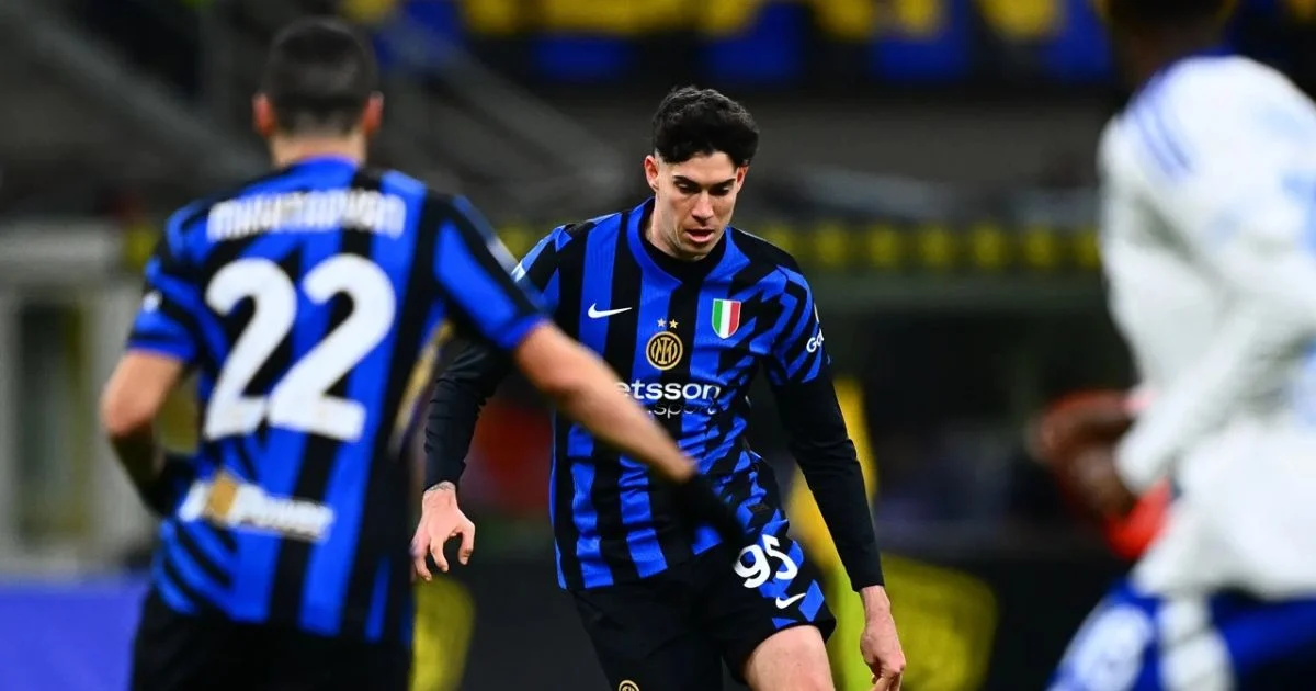 Impian Hansi Flick Terbentur Aturan La Liga, Barcelona Tarik Rem Darurat untuk Transfer Bastoni