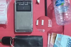 Karyawan Swasta Nyambi Jualan Narkoba di Bontang Kaltim, Polisi Sita Sabu Sampai Mobil